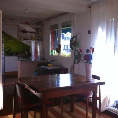 Quiet Cozy Attic Isola District شقة *