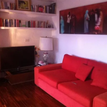 דירה Quiet Cozy Attic Isola District מילאנו
